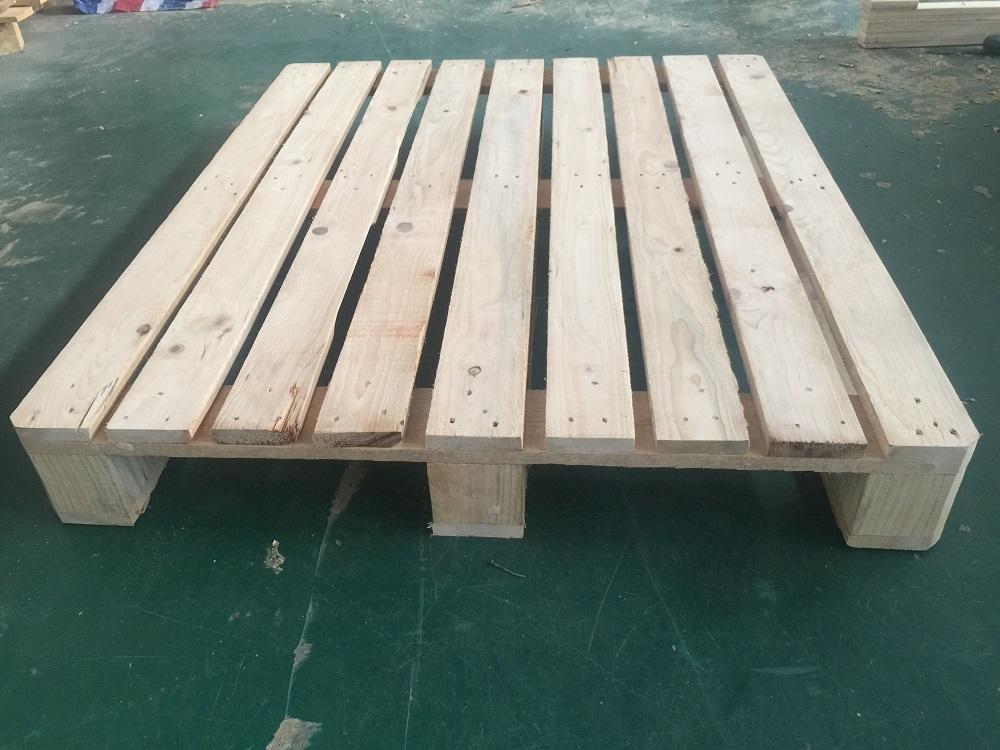 二手木托盤回收后應該怎么堆放? 二手木托盤回收后應該怎么堆放?